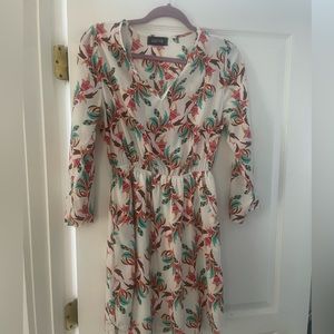 Long sleeve beautiful boutique dress